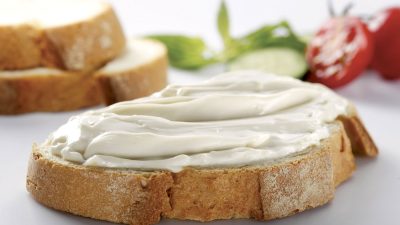 cream-cheeese-tartine