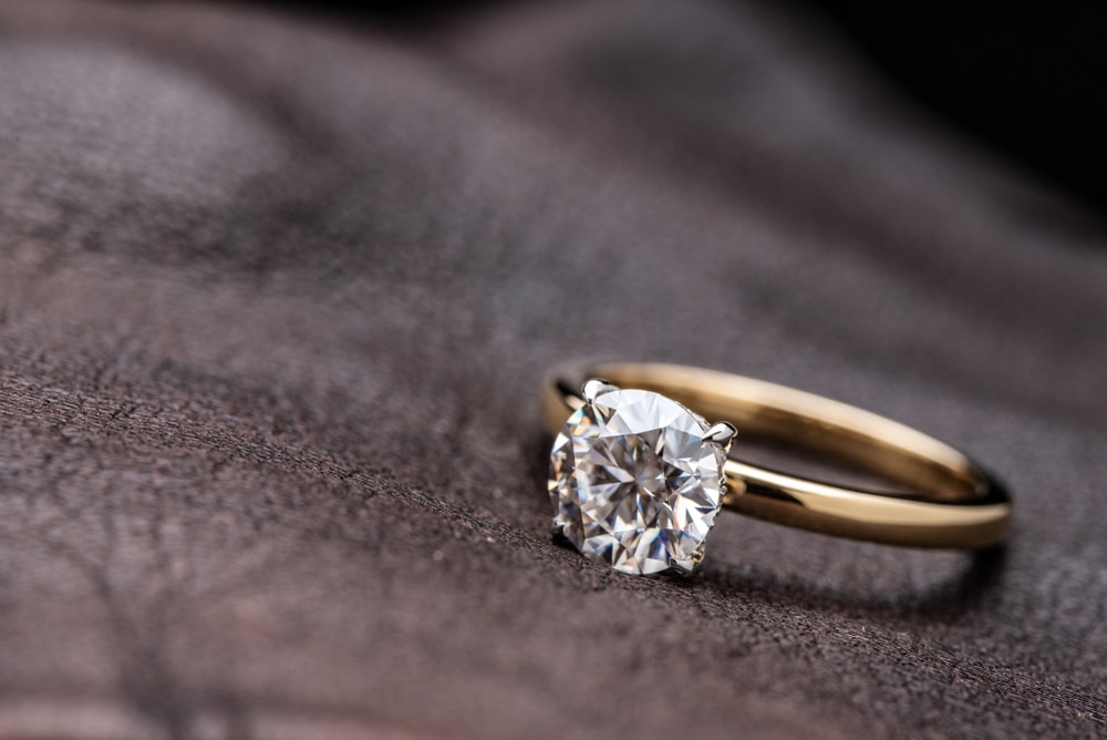 bague de fiancailles or et diamant