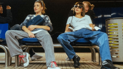 femmes portent jeans kaporal