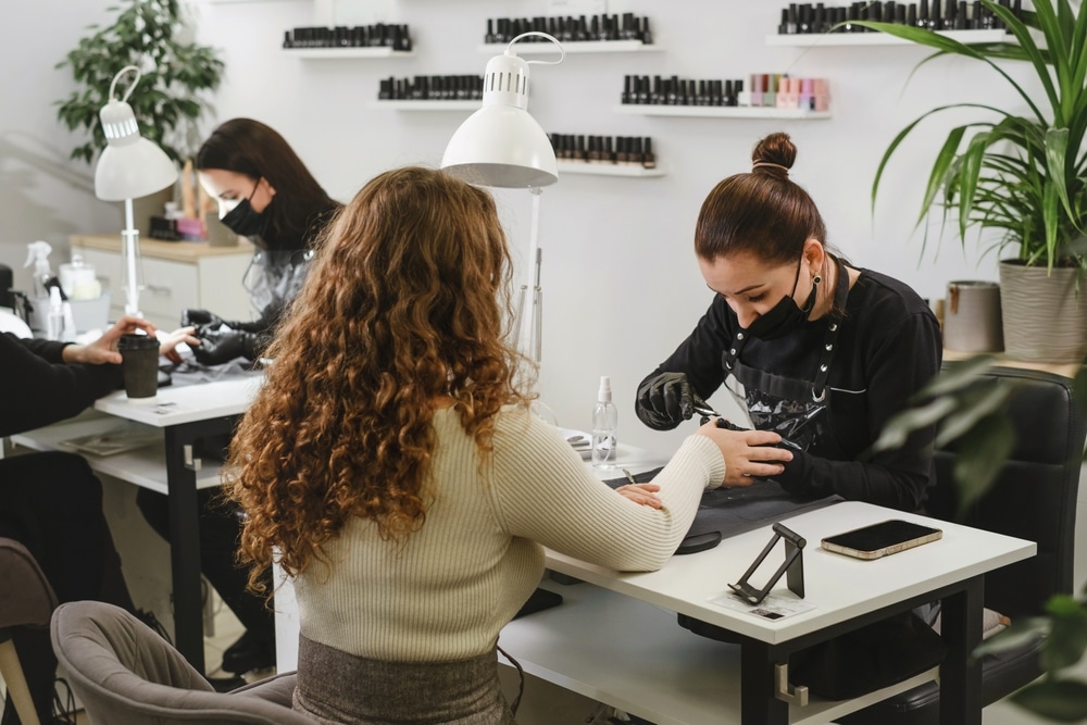 manucure salon